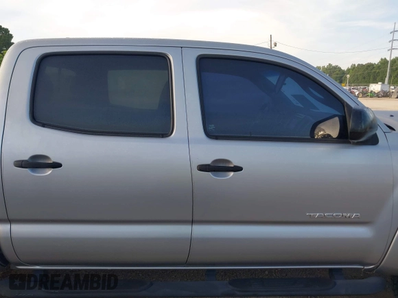 2015 Toyota Tacoma PreRunner with VIN 5TFJU4GN2FX083769, listed as a IAAI auction lot 42706127 with 123,735 mi miles and . Bid and sale history available at DreamBid. Image 14.