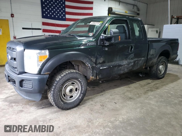 2015 Ford Super Duty F-250 SRW XLT with VIN 1FT7X2B68FED30455, listed as a Copart auction lot 48952315 with 179,081 mi miles and Salvage Title. Bid and sale history available at carsss.com. Image 1.