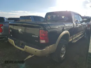 2012 Ram 3500 Laramie Limited z VIN 3C63D3NL0CG213091, wystawiony jako Copart lot #46996525 z przebiegiem 116 776 mil mil oraz Szkody całkowita. Historia ofert i sprzedaży dostępna na DreamBid. Obrazek 4.