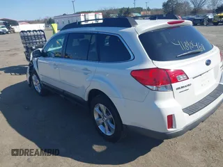 2014 Subaru Outback 2.5i Limited with VIN 4S4BRBMC8E3255253, listed as a IAAI auction lot 41890468 with 138,840 mi miles. Bid and sale history available at carsss.com. Image 3.