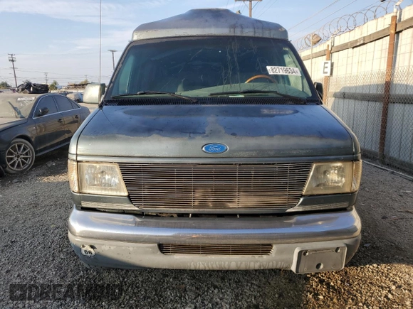 1997 Ford Econoline Commercial z VIN 1FDEE14L8VHB62559, wystawiony jako Copart lot #82719634 z przebiegiem 133 721 mil mil oraz Czysty tytuł • Clean title. Historia ofert i sprzedaży dostępna na DreamBid. Obrazek 5.