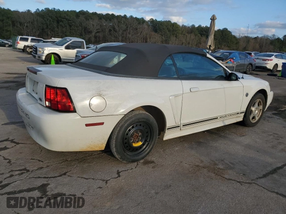 2004 Ford Mustang Deluxe with VIN 1FAFP44634F136739, listed as a Copart auction lot 44078925 with 105,591 mi miles and Salvage Title. Bid and sale history available at carsss.com. Image 3.