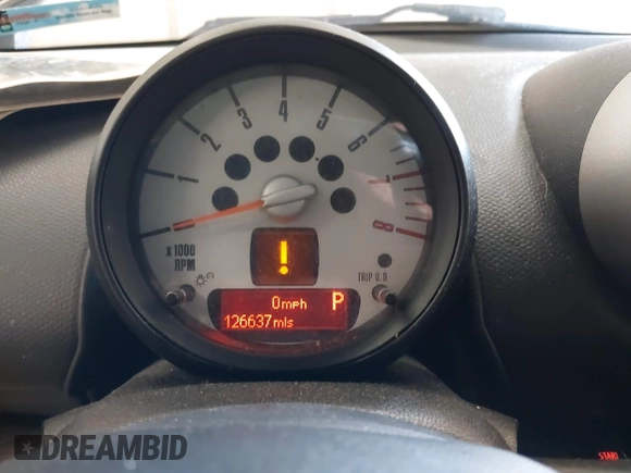 2012 MINI Countryman S z VIN WMWZC5C57CWL55975, wystawiony jako IAAI lot #42155876 z przebiegiem 126 637 mil mil oraz . Historia ofert i sprzedaży dostępna na DreamBid. Obrazek 7.