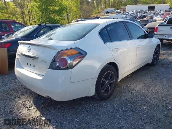 2012 Nissan Altima 2.5 S with VIN 1N4AL2AP0CC252889, listed as a IAAI auction lot 42004952 with 165,165 mi miles. Bid and sale history available at carsss.com. Image 4.