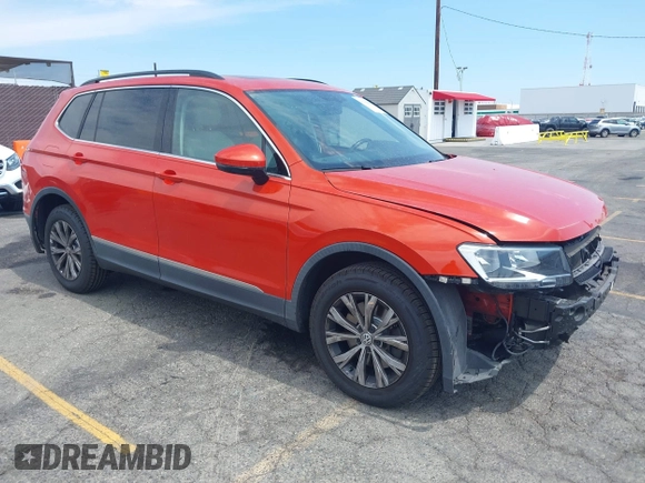 2018 Volkswagen Tiguan SEL with VIN 3VV3B7AX5JM007960, listed as a IAAI auction lot 42790694 with 39,854 mi miles and . Bid and sale history available at DreamBid. Image 1.