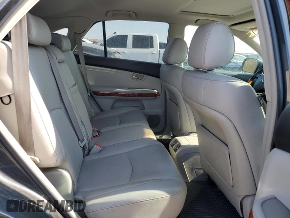 2005 Lexus RX 330 z VIN 2T2HA31U75C070140, wystawiony jako Copart lot #62336355 z przebiegiem 176 357 mil mil oraz Czysty tytuł • Clean title. Historia ofert i sprzedaży dostępna na DreamBid. Obrazek 10.