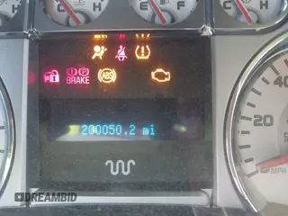 2009 Ford F-150 XL с VIN 1FTPW14VX9KB90058, выставлен на аукционе IAAI как лот 42608936 с пробегом 200 050 миль миль и . История ставок и продаж доступна на DreamBid. Изображение 15.