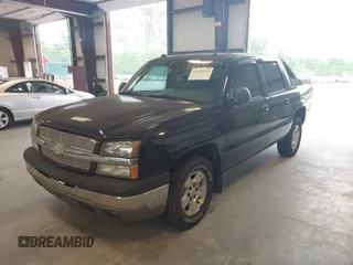 2004 Chevrolet Avalanche Z71 with VIN 3GNEK12T84G135720, listed as a IAAI auction lot 42435299 with 184,802 mi miles and . Bid and sale history available at DreamBid. Image 6.