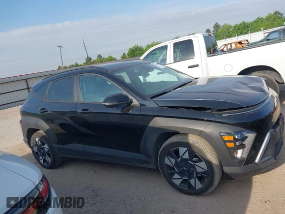 2025 Hyundai Kona SEL with VIN KM8HB3AB9SU223742, listed as a IAAI auction lot 42046520 with 9,907 mi miles. Bid and sale history available at carsss.com. Image 13.