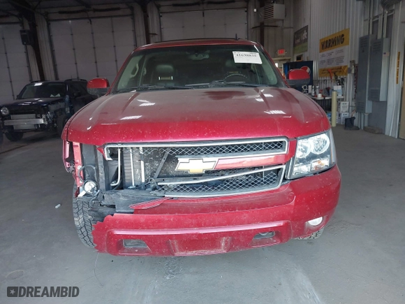 2013 Chevrolet Suburban LT with VIN 1GNSKJE76DR222890, listed as a IAAI auction lot 41698835 with 288,835 mi miles. Bid and sale history available at carsss.com. Image 13.