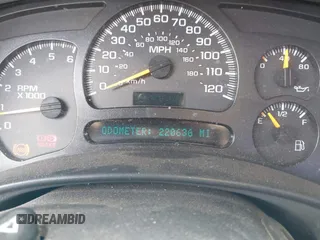2004 Chevrolet Silverado 1500 LS with VIN 2GCEC19V241233129, listed as a IAAI auction lot 42068152 with 220,636 mi miles and . Bid and sale history available at DreamBid. Image 7.