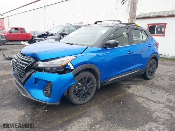 2022 Nissan Kicks SR with VIN 3N1CP5DVXNL507366, listed as a IAAI auction lot 41302567 with 43,268 mi miles. Bid and sale history available at carsss.com. Image 17.