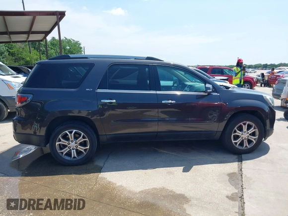 2016 GMC Acadia SLT z VIN 1GKKVSKD1GJ239068, wystawiony jako IAAI lot #42501235 z przebiegiem 141 151 mil mil oraz . Historia ofert i sprzedaży dostępna na DreamBid. Obrazek 13.