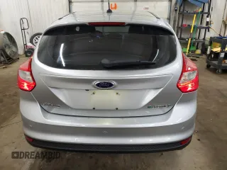 2013 Ford Focus Electric with VIN 1FADP3R43DL263548, listed as a Copart auction lot 85517014 with 74,398 mi miles and Clean title. Bid and sale history available at DreamBid. Image 6.