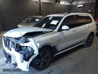 2023 BMW X7 xDrive40i with VIN 5UX23EM04P9P96036, listed as a IAAI auction lot 41235512 with 35,661 mi miles. Bid and sale history available at carsss.com. Image 19.