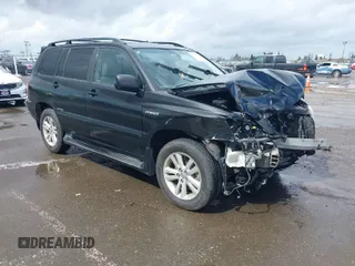 2006 Toyota Highlander Hybrid with VIN JTEDW21A660011575, listed as a IAAI auction lot 41799387 with 177,209 mi miles. Bid and sale history available at carsss.com. Image 1.