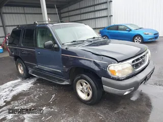 2000 Ford Explorer XLT with VIN 1FMZU63P8YUB81789, listed as a IAAI auction lot 41518021 with 243,748 mi miles and . Bid and sale history available at DreamBid. Image 1.