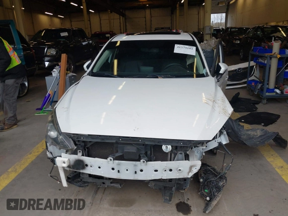 2014 Mazda 3 i Grand Touring with VIN JM1BM1W71E1202029, listed as a IAAI auction lot 41579181 with Not Provided miles and . Bid and sale history available at carsss.com. Image 12.
