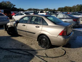 2005 Ford Focus S with VIN 1FAFP34N65W131571, listed as a Copart auction lot 48655765 with 252,994 mi miles and Non Repairable. Bid and sale history available at carsss.com. Image 2.