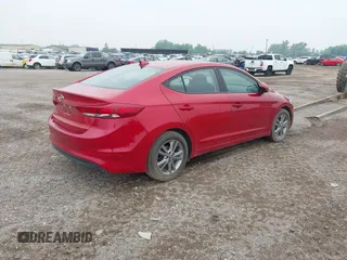 2017 Hyundai Elantra SE z VIN 5NPD84LF4HH151729, wystawiony jako IAAI lot #41840813 z przebiegiem 82 681 mil mil oraz . Historia ofert i sprzedaży dostępna na DreamBid. Obrazek 4.