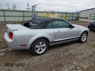 2007 Ford Mustang Deluxe with VIN 1ZVHT84N775223032, listed as a Copart auction lot 52597025 with 78,121 mi miles and Salvage Title. Bid and sale history available at carsss.com. Image 3.