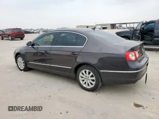 2008 Volkswagen Passat Lux with VIN WVWEK73C68E209255, listed as a Copart auction lot 57146235 with 195,166 mi miles and Clean title. Bid and sale history available at DreamBid. Image 2.