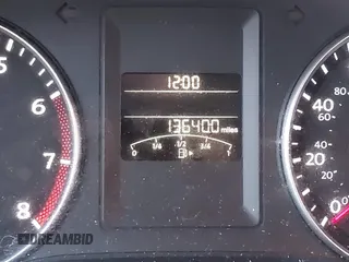 2013 Volkswagen Jetta SE z VIN 3VWDP7AJXDM435170, wystawiony jako IAAI lot #41454928 z przebiegiem 136 400 mil mil oraz . Historia ofert i sprzedaży dostępna na DreamBid. Obrazek 15.