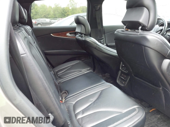 2016 Lincoln MKX Select z VIN 2LMTJ8KR2GBL62540, wystawiony jako IAAI lot #42260777 z przebiegiem 107 549 mil mil oraz . Historia ofert i sprzedaży dostępna na DreamBid. Obrazek 8.
