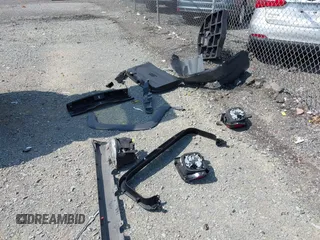 2017 Jeep Renegade Limited с VIN ZACCJBDB6HPF31940, выставлен на аукционе IAAI как лот 42705043 с пробегом 65 890 миль миль и . История ставок и продаж доступна на DreamBid. Изображение 12.