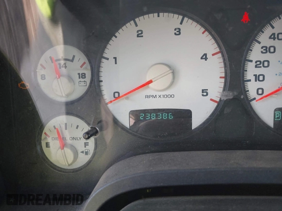 2005 Dodge 2500 SLT with VIN 3D7KS28C25G844501, listed as a IAAI auction lot 42176860 with 238,386 mi miles. Bid and sale history available at carsss.com. Image 15.