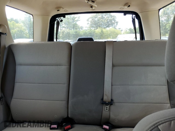 2005 Ford Escape XLS Value with VIN 1FMYU02Z95KB06800, listed as a Copart auction lot 68647114 with 204,081 mi miles and Salvage Title. Bid and sale history available at carsss.com. Image 10.