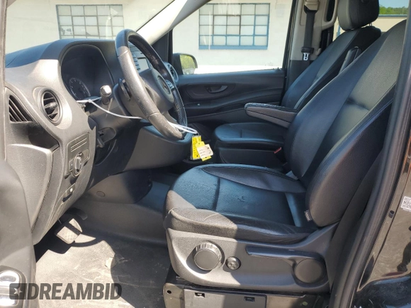 2018 Mercedes-Benz Metris Passenger z VIN WD4PG2EE1J3490089, wystawiony jako Copart lot #59262605 z przebiegiem 175 576 mil mil oraz Czysty tytuł • Clean title. Historia ofert i sprzedaży dostępna na DreamBid. Obrazek 7.
