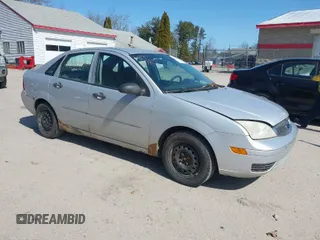2007 Ford Focus S with VIN 1FAFP34N17W262927, listed as a IAAI auction lot 41920787 with 172,003 mi miles and . Bid and sale history available at carsss.com. Image 1.