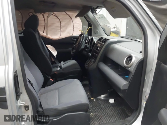 2007 Honda Element LX with VIN 5J6YH18337L010458, listed as a IAAI auction lot 42067828 with 251,061 mi miles and . Bid and sale history available at DreamBid. Image 5.