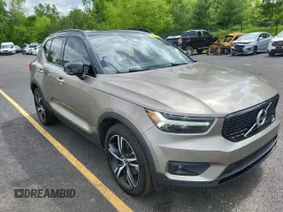 2022 Volvo XC40 R-Design с VIN YV4162UM2N2769099, выставлен на аукционе IAAI как лот 42455853 с пробегом 92 375 миль миль и . История ставок и продаж доступна на DreamBid. Изображение 3.