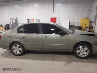 2005 Chevrolet Malibu LT with VIN 1G1ZU54805F143133, listed as a IAAI auction lot 42030036 with 183,503 mi miles. Bid and sale history available at carsss.com. Image 13.