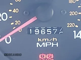 1999 Hyundai Elantra z VIN KMHJF25F1XU806648, wystawiony jako IAAI lot #42331073 z przebiegiem 196 577 mil mil oraz . Historia ofert i sprzedaży dostępna na DreamBid. Obrazek 7.