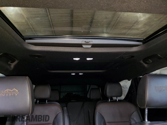 2022 Chevrolet Traverse High Country with VIN 1GNERNKW3NJ192968, listed as a Copart auction lot 70439884 with 42,420 mi miles and Salvage title. Bid and sale history available at DreamBid. Image 10.