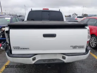 2009 Toyota Tacoma PreRunner with VIN 3TMJU62NX9M078106, listed as a IAAI auction lot 41768489 with 83,360 mi miles. Bid and sale history available at carsss.com. Image 16.