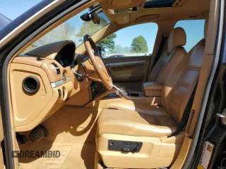 2009 Porsche Cayenne z VIN WP1AA29P99LA00361, wystawiony jako Copart lot #48970935 z przebiegiem 203 770 mil mil oraz Szkoda całkowita • Salvage title. Historia ofert i sprzedaży dostępna na DreamBid. Obrazek 7.