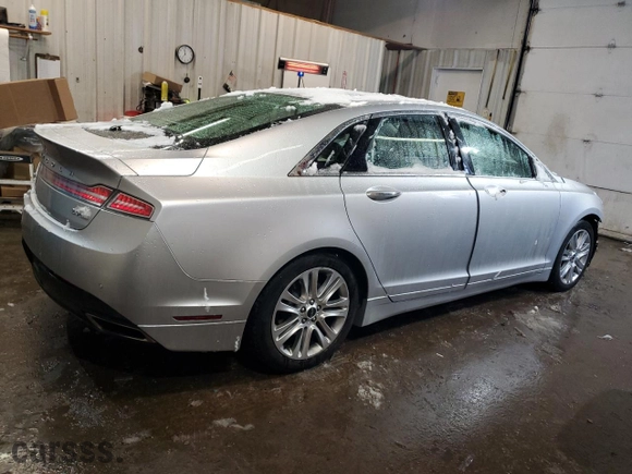 2016 Lincoln MKZ with VIN 3LN6L2J91GR606052, listed as a Copart auction lot 44533145 with 92,440 mi miles and Salvage Title. Bid and sale history available at carsss.com. Image 3.