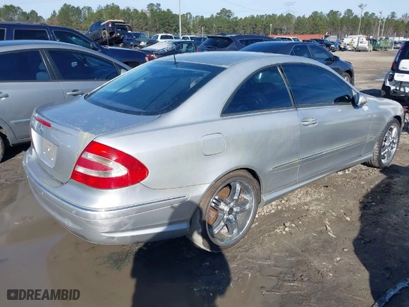 2003 Mercedes-Benz CLK-Class 5.0L with VIN WDBTJ75J63F052544, listed as a IAAI auction lot 41588753 with 1 mi miles. Bid and sale history available at carsss.com. Image 4.