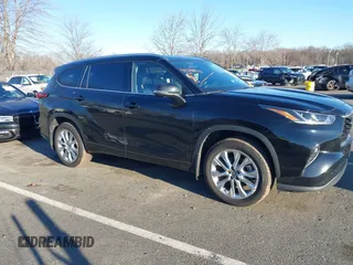 2023 Toyota Highlander L z VIN 5TDKDRBH6PS035136, wystawiony jako IAAI lot #41228073 z przebiegiem 67 158 mil mil oraz . Historia ofert i sprzedaży dostępna na DreamBid. Obrazek 1.