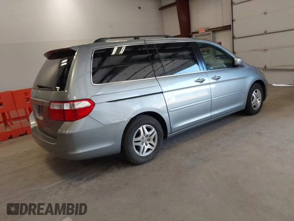 2007 Honda Odyssey EX-L with VIN 5FNRL38737B095747, listed as a IAAI auction lot 42126000 with 178,779 mi miles. Bid and sale history available at carsss.com. Image 4.