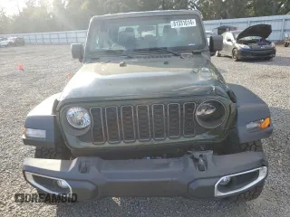 2024 Jeep Gladiator Sport z VIN 1C6HJTAG6RL102290, wystawiony jako Copart lot #81331014 z przebiegiem 9 930 mil mil oraz Szkoda całkowita • Salvage title. Historia ofert i sprzedaży dostępna na DreamBid. Obrazek 5.