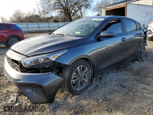 2023 Kia Forte LXS with VIN 3KPF24ADXPE693402, listed as a Copart auction lot 43716955 with 32,535 mi miles and Salvage Title. Bid and sale history available at carsss.com. Image 1.