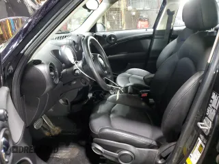 2014 MINI Countryman S z VIN WMWZC5C54EWP38954, wystawiony jako Copart lot #56455545 z przebiegiem 127 815 mil mil oraz Tytuł czysty. Historia ofert i sprzedaży dostępna na DreamBid. Obrazek 7.