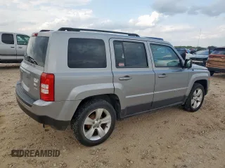 2015 Jeep Patriot Latitude with VIN 1C4NJPFBXFD368160, listed as a Copart auction lot 59235425 with 105,529 mi miles and Salvage title. Bid and sale history available at DreamBid. Image 3.