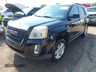 2010 GMC Terrain SLE-2 z VIN 2CTFLEEW3A6241947, wystawiony jako IAAI lot #42449864 z przebiegiem 131 655 mil mil oraz . Historia ofert i sprzedaży dostępna na DreamBid. Obrazek 2.