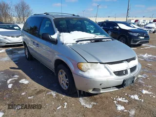 2001 Dodge Caravan Sport with VIN 2B4GP44R11R287279, listed as a IAAI auction lot 41589869 with Not Provided miles and . Bid and sale history available at carsss.com. Image 1.